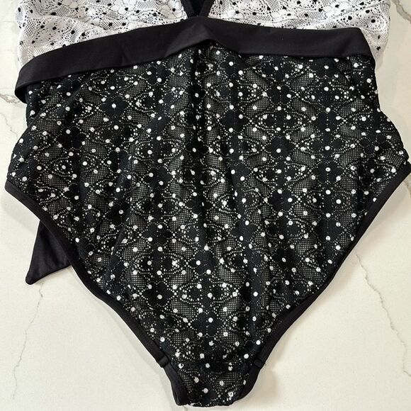 Anne Cole | In First Lace High Neck Women’s One Piece Swimsuit Bathing Suit - Picture 7 of 9